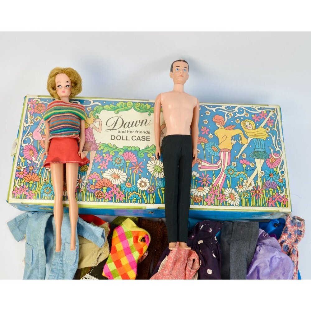 Mattel Dawn and her Friends Doll Case WITH DOLLS Clothing And Accessories - Picture 2 of 12